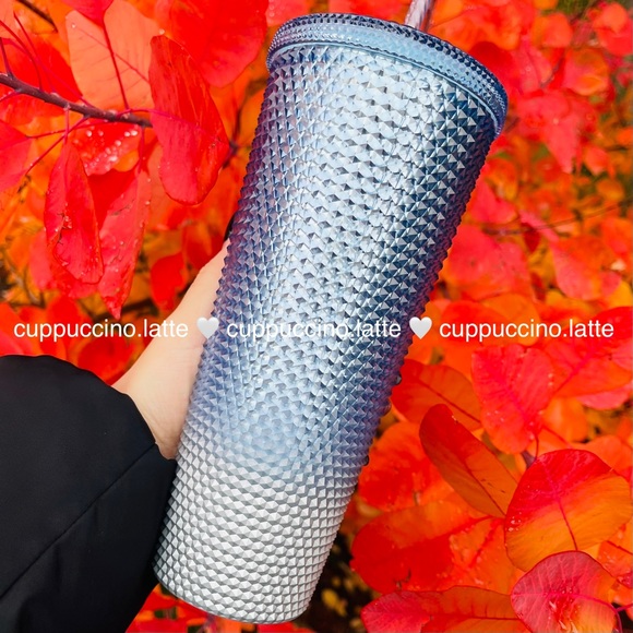 ✨NWT❄️Starbucks 2023 Blue Silver Icicle Ombre Bling Studded Venti Tumbler - Picture 2 of 7